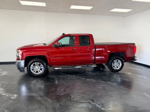 Used 2018 Chevrolet Silverado 1500 LT w/ All Star Edition AWD/4WD image 17