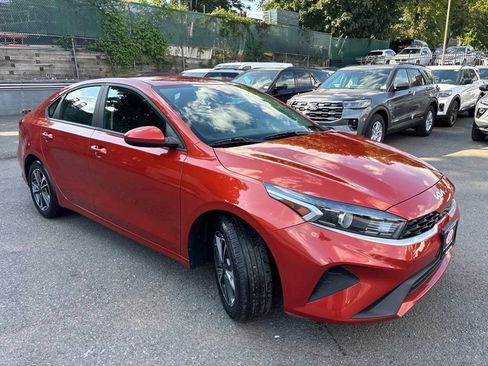 Used 2023 Kia Forte LXS FWD image 7