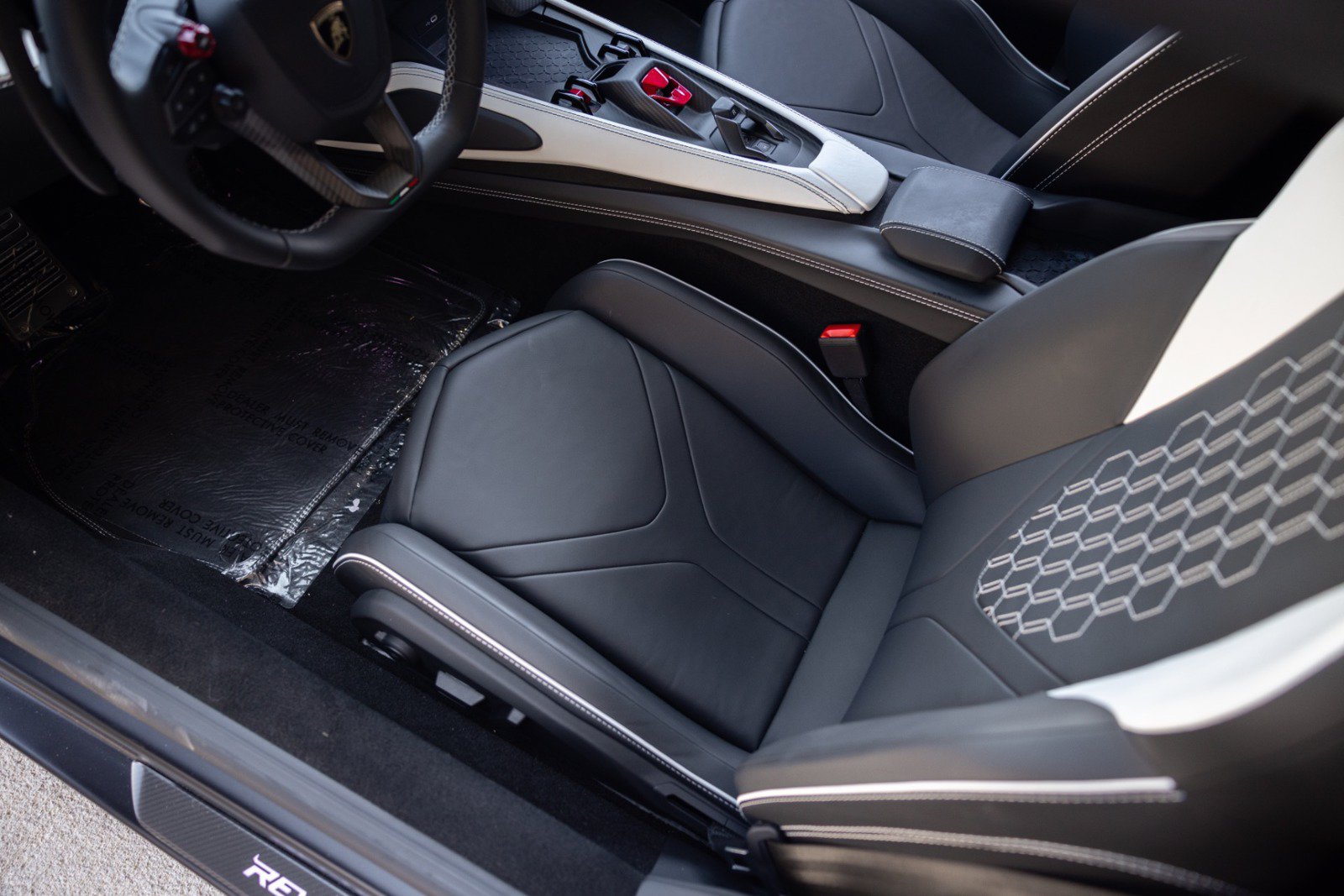 Used 2026 Lamborghini Revuelto AWD/4WD image 69