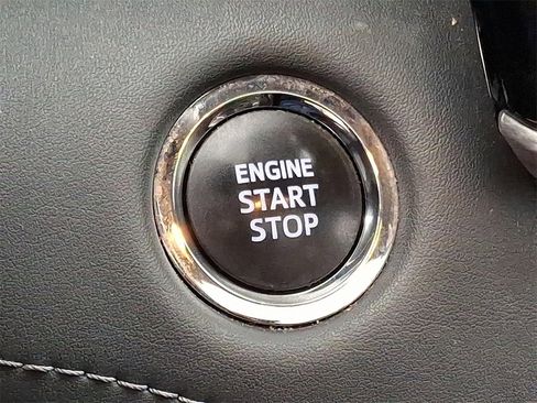 Used 2023 Toyota Highlander Platinum image 23