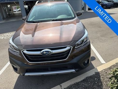 Used 2022 Subaru Outback Limited AWD/4WD image 5