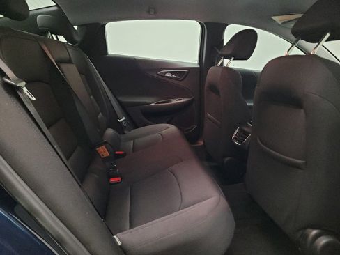 Used 2022 Chevrolet Malibu LT FWD image 19