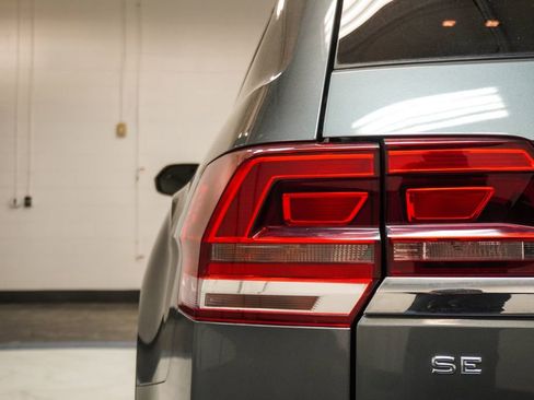 Used 2019 Volkswagen Atlas SE w/ Towing Package FWD image 35