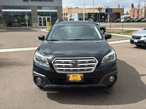 Used 2016 Subaru Outback 2.5i Premium image 2