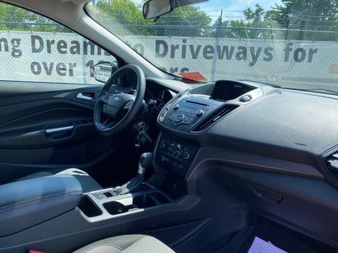 Used 2017 Ford Escape SE AWD/4WD image 17