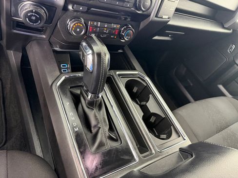 Used 2018 Ford F150 XLT w/ Equipment Group 302A Luxury AWD/4WD image 17