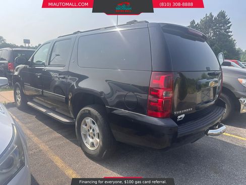 Used 2013 Chevrolet Suburban LT AWD/4WD image 6