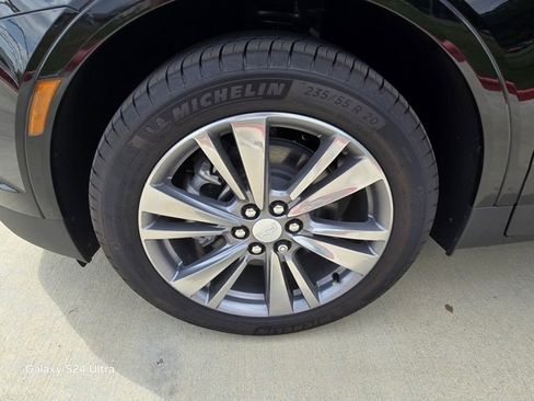 New 2025 Cadillac XT5 Premium Luxury image 9