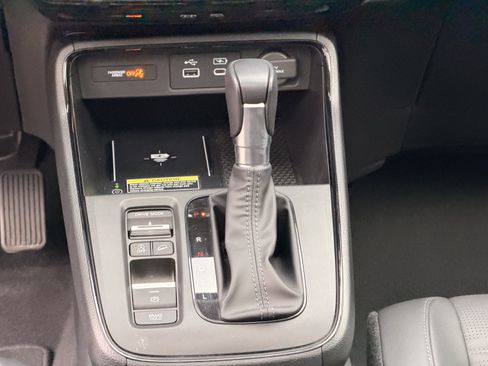 Used 2024 Honda CR-V EX-L image 18