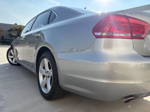 Used 2012 Volkswagen Passat 2.5 SE image 25
