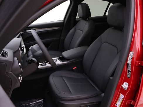 New 2024 Alfa Romeo Stelvio Ti image 7