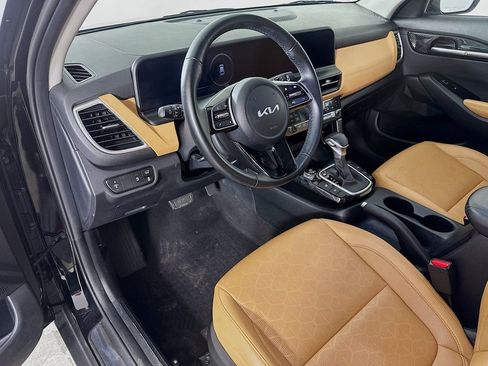 Certified 2025 Kia Seltos EX w/ EX Sunroof Package AWD/4WD image 21