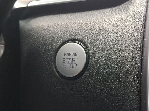 Used 2023 Kia Sorento EX image 16