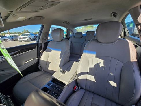 Used 2018 Genesis G80 3.8 image 24