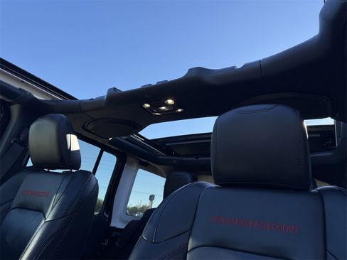 Used 2021 Jeep Wrangler Unlimited Rubicon image 29