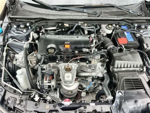 Used 2024 Honda Civic LX image 10