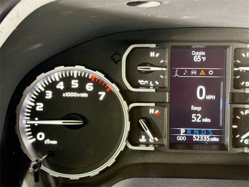 Used 2019 Toyota Tundra SR5 image 12