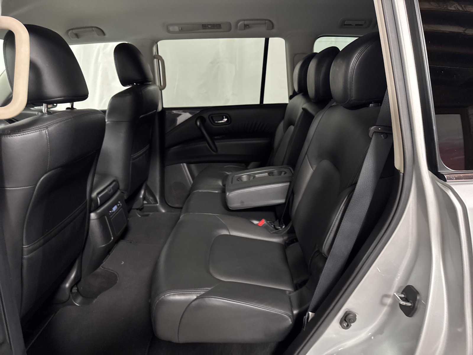 Used 2021 Nissan Armada SV AWD/4WD image 5