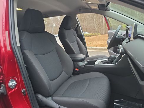 Used 2023 Toyota RAV4 LE image 10