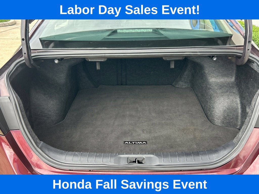 Used 2025 Nissan Altima 2.5 SV FWD image 10