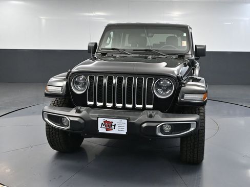 Used 2023 Jeep Wrangler Unlimited Sahara image 13