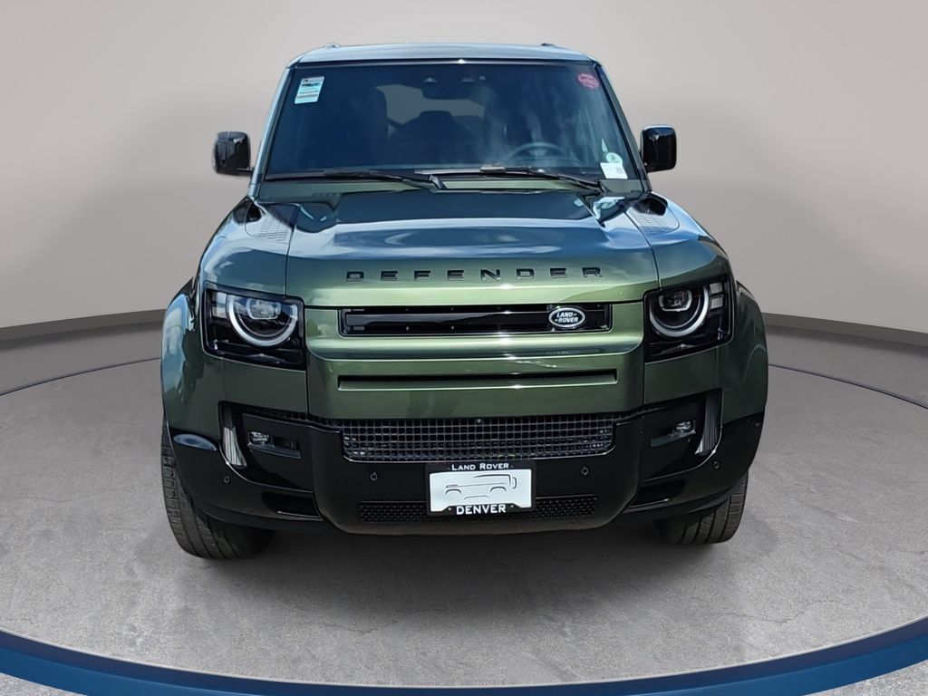 New 2026 Land Rover Defender 110 X-Dynamic SE AWD/4WD image 2