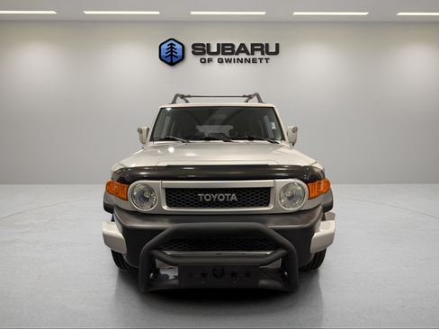 Used 2008 Toyota FJ Cruiser 2WD w/ Upgrade Pkg 2 image 8
