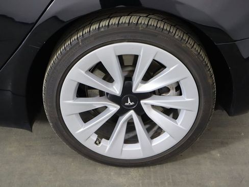 Used 2023 Tesla Model 3 Standard Range image 46