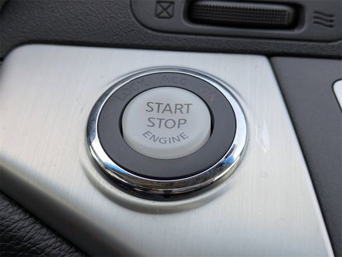 Used 2010 Nissan Murano LE w/ Navigation Pkg image 25