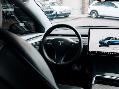 Used 2022 Tesla Model 3 Performance AWD/4WD image 22