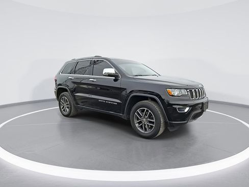 Used 2017 Jeep Grand Cherokee Limited image 2