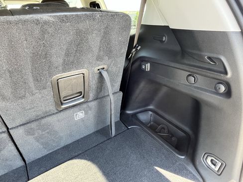 Used 2022 Jeep Grand Cherokee L Limited RWD image 37