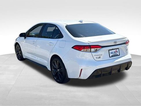 Used 2023 Toyota Corolla SE image 8