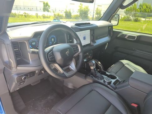 New 2026 Ford Bronco Badlands AWD/4WD image 3