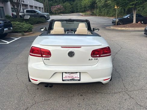 Used 2014 Volkswagen Eos FWD image 6