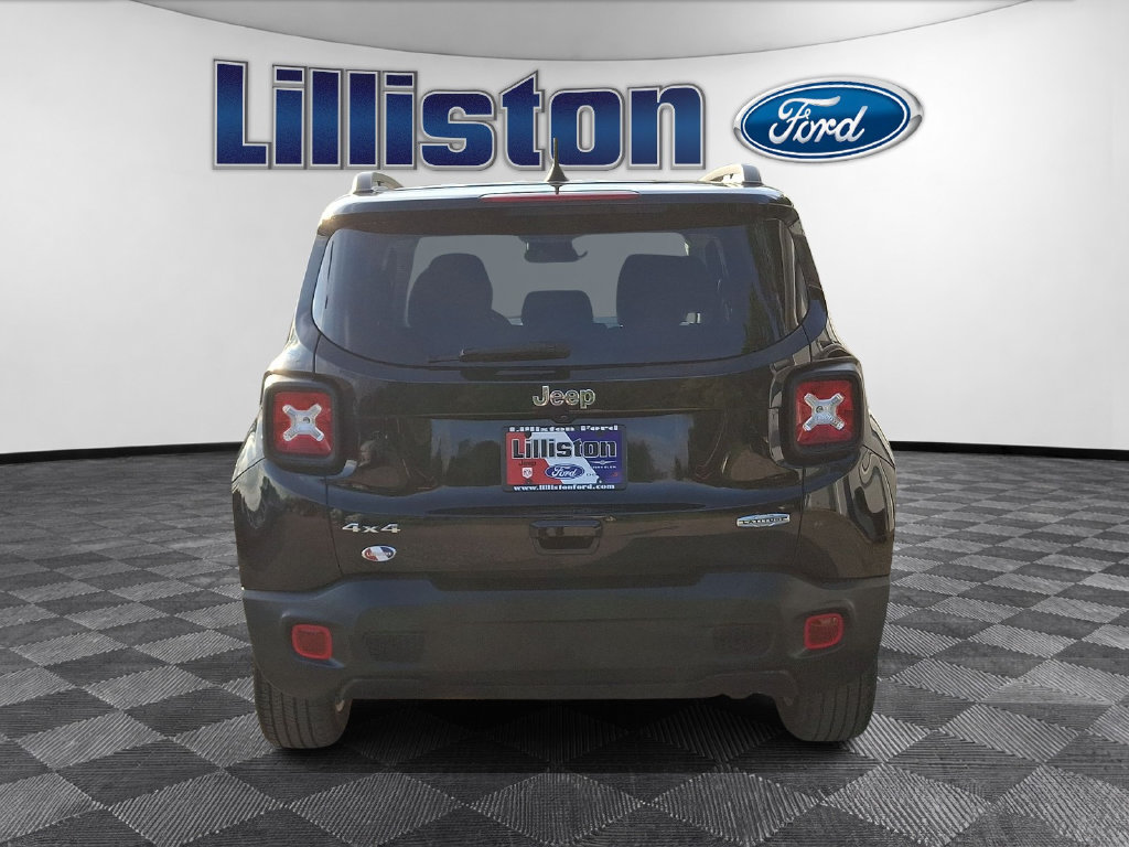 Used 2022 Jeep Renegade Latitude AWD/4WD image 5