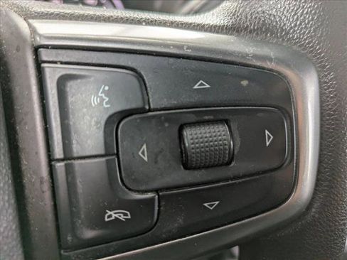 Used 2020 Chevrolet Silverado 1500 LT AWD/4WD image 14