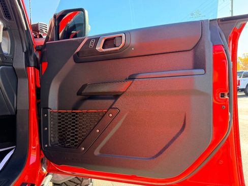 Used 2022 Ford Bronco Raptor image 39