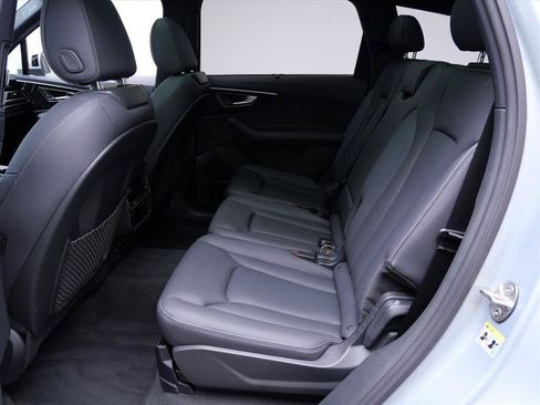 Used 2025 Audi Q7 2.0T Premium Plus AWD/4WD image 24