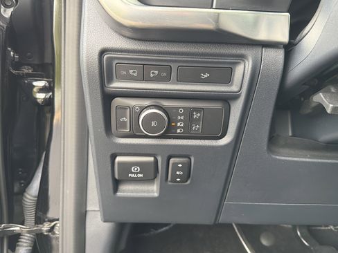 Used 2022 Ford F150 Lariat AWD/4WD image 30
