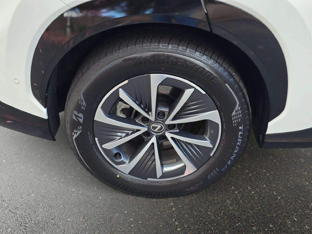 Certified 2023 Lexus RZ 450e Premium w/ Technology Package AWD/4WD image 35