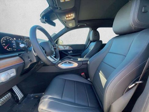 New 2025 Mercedes-Benz GLS 450 4MATIC image 4
