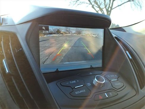 Used 2015 Ford Escape SE w/ Equipment Group 201A image 20