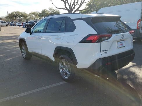 Used 2023 Toyota RAV4 XLE image 4