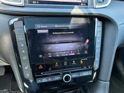 Used 2025 INFINITI QX55 Essential AWD/4WD image 29