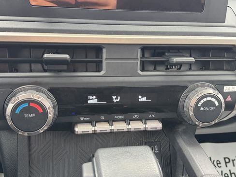 Used 2024 Toyota Tacoma SR image 18