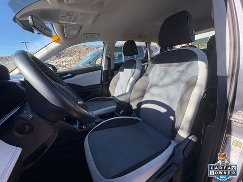 Used 2025 Volkswagen Taos S image 2