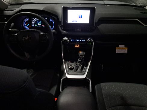 New 2025 Toyota RAV4 XLE image 15