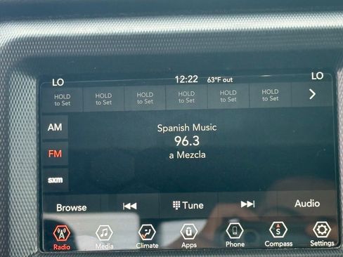 Certified 2023 Jeep Gladiator Willys image 30