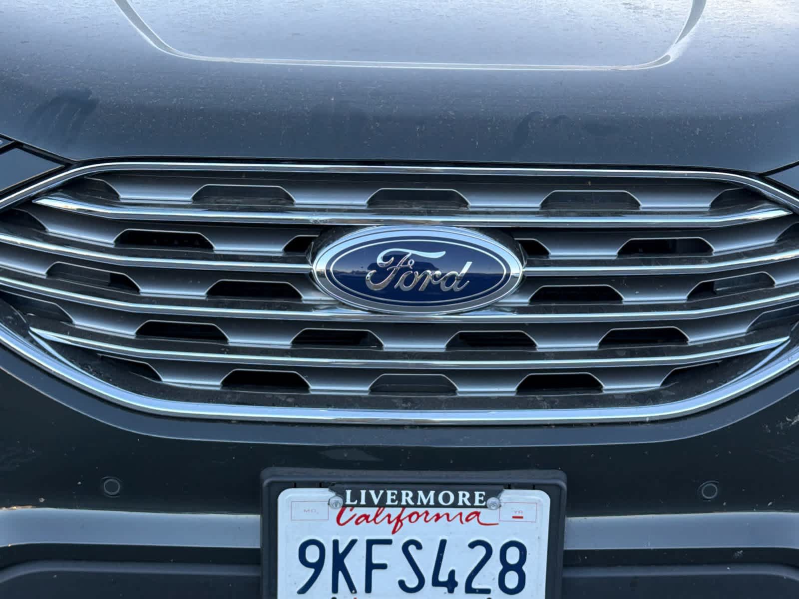 Used 2023 Ford Edge Titanium w/ Class II Trailer Tow Package AWD/4WD image 9